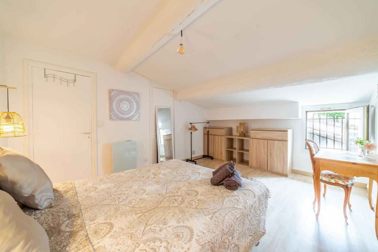 La Belle Vie - Beautiful 2 Bedroom Close To Parking Apartment *