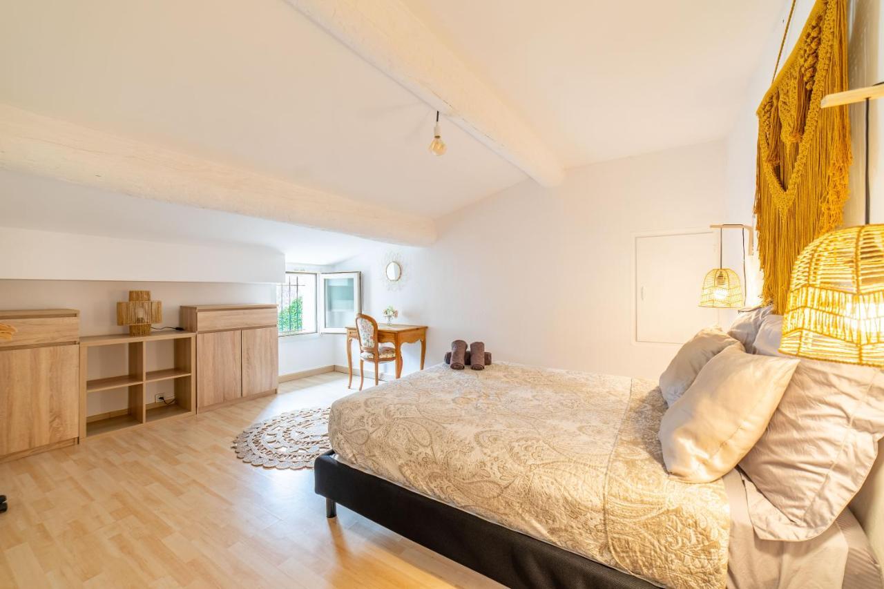 La Belle Vie - Beautiful 2 Bedroom Close To Parking